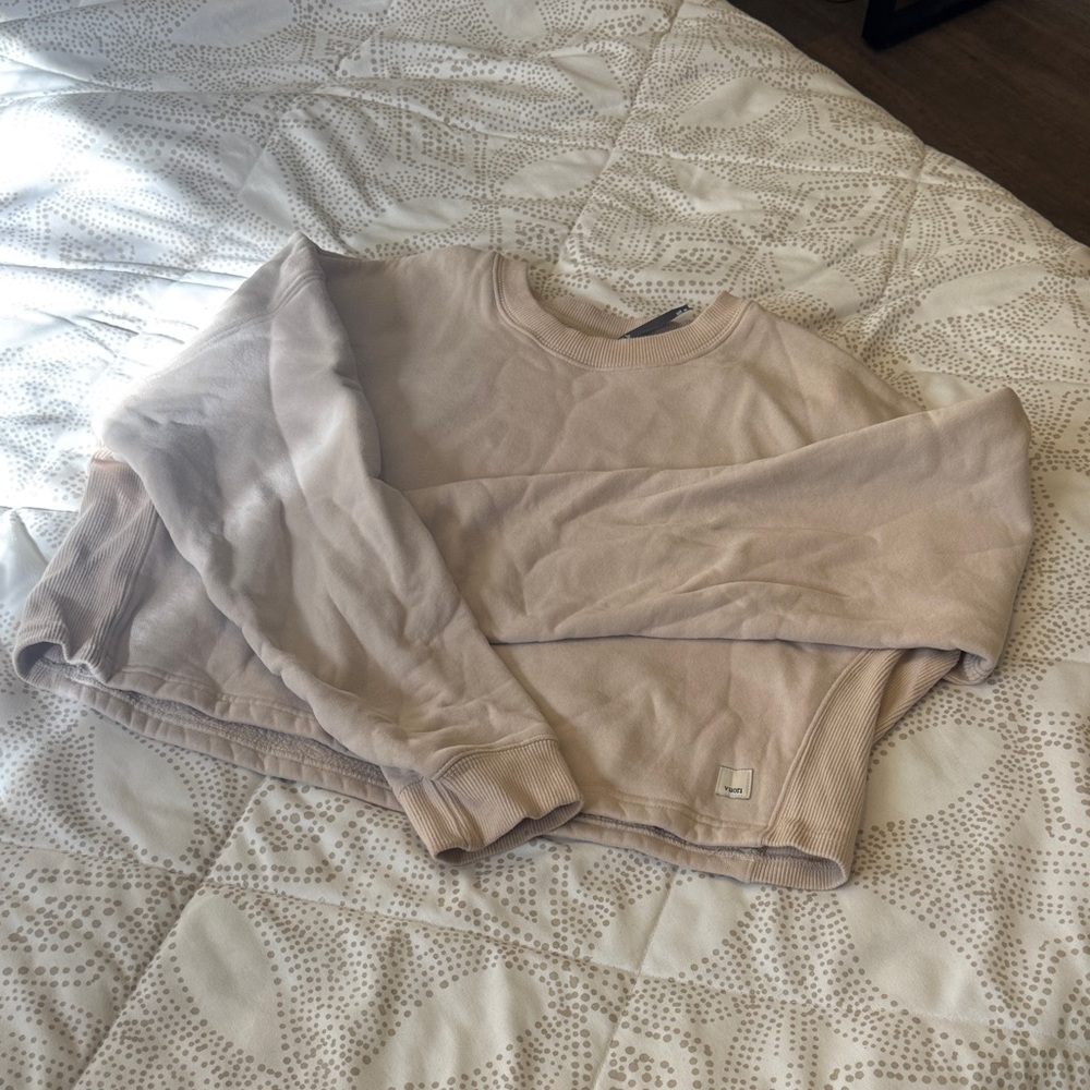 Vuori Women's Tan Sweatshirt